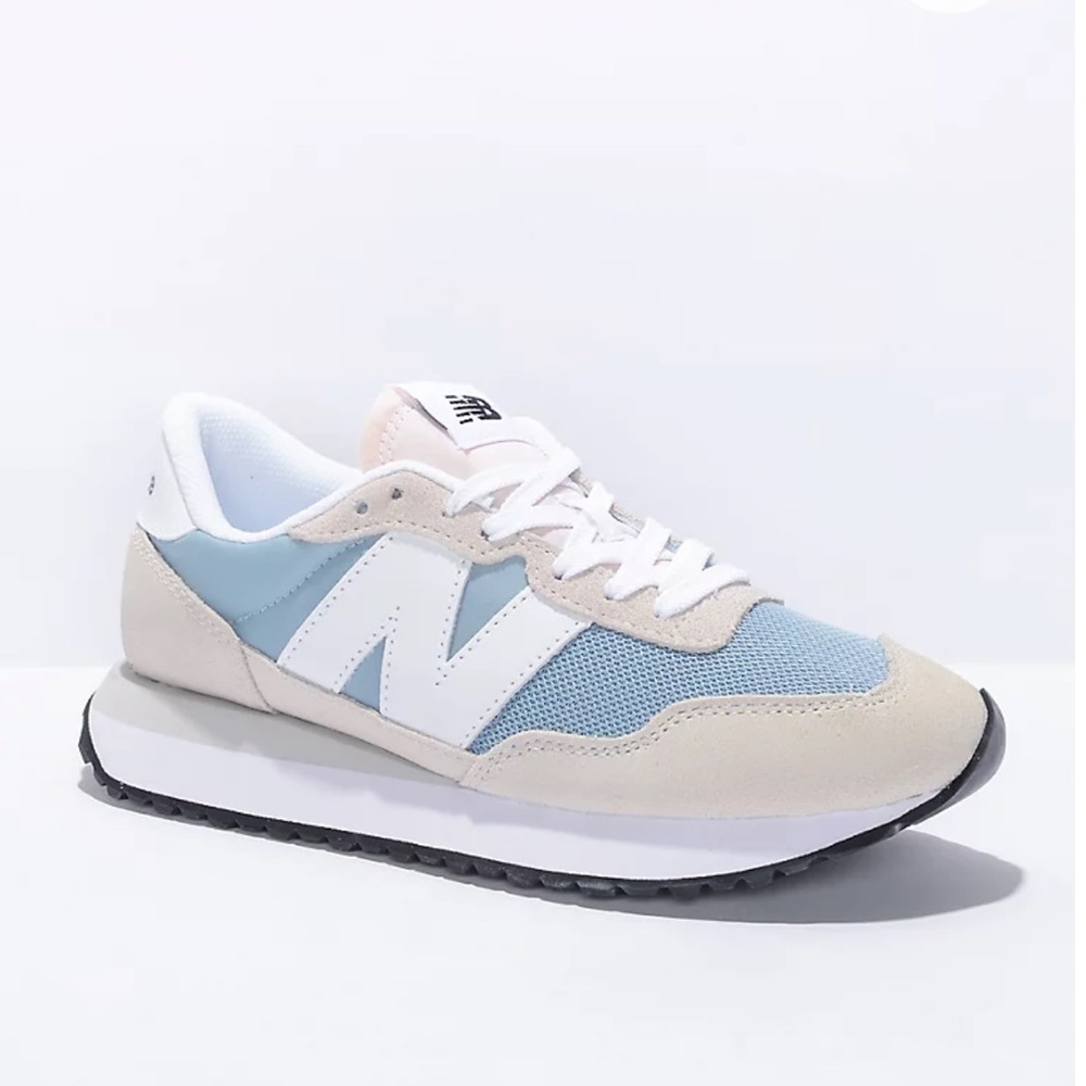 NEW BALANCE 237 Sneakers